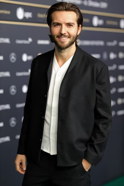 Guy Burnet