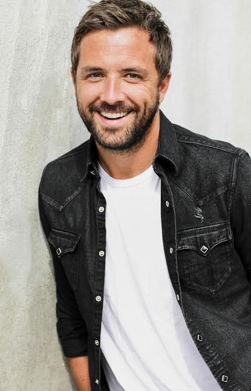 Darren McMullen