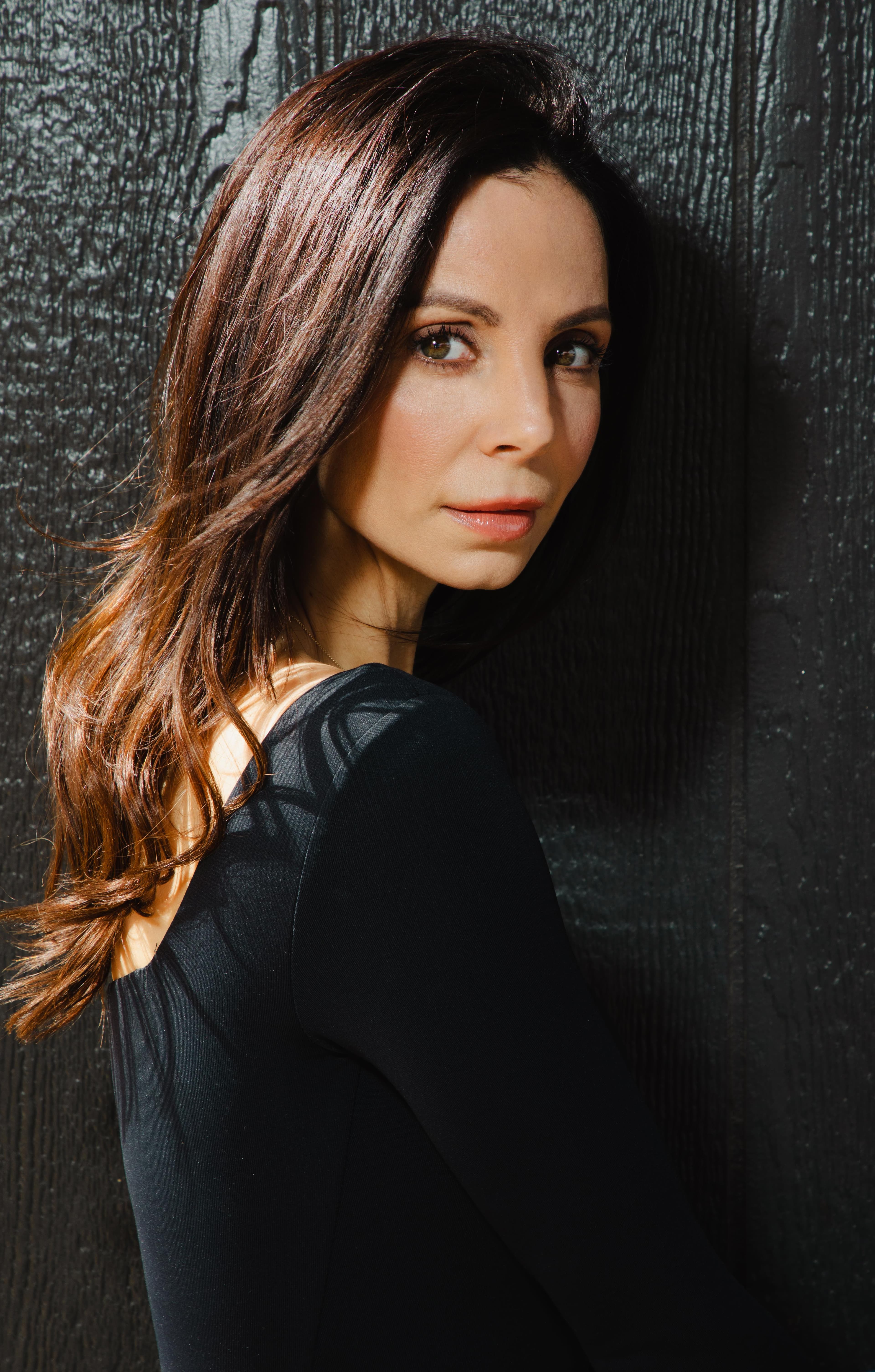 Farrah Aviva