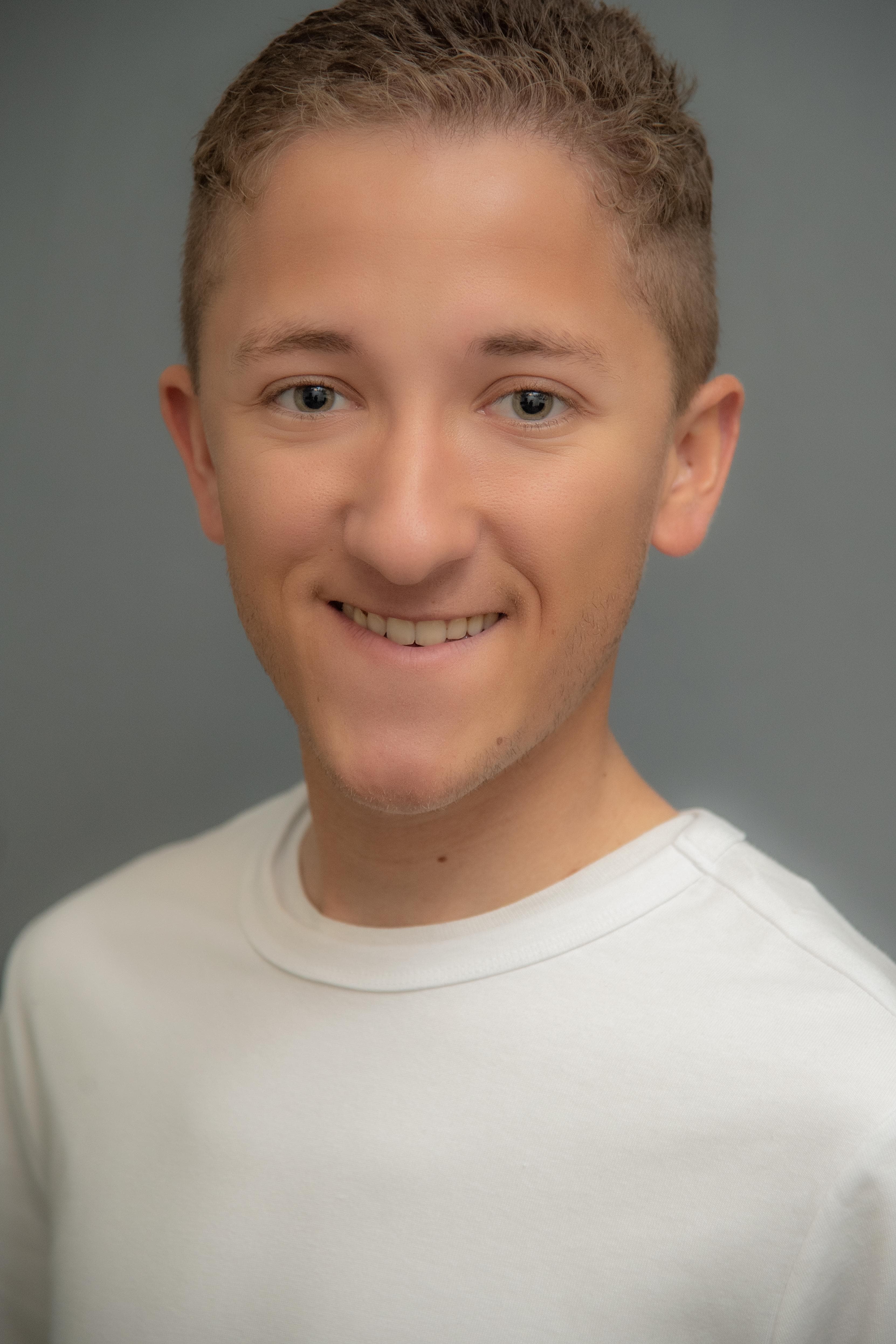 Nickolas Wolf