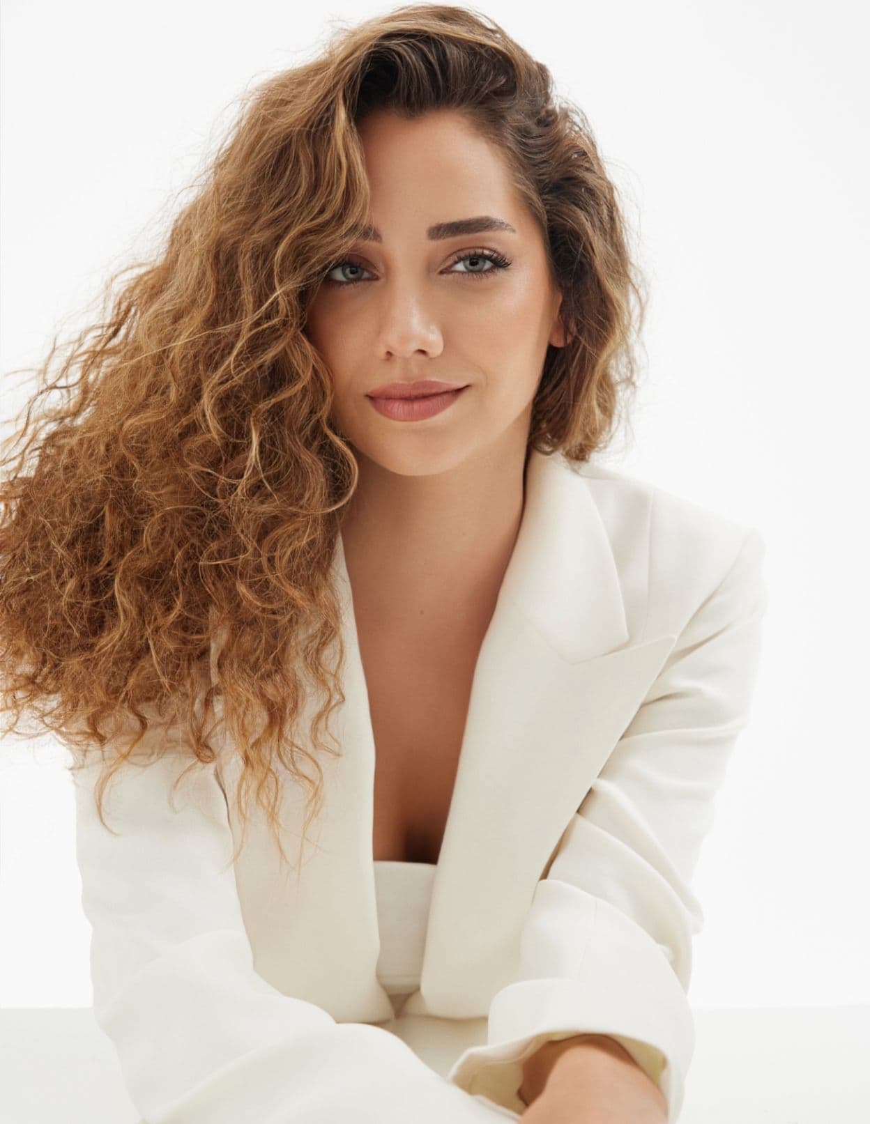 Özge Özacar