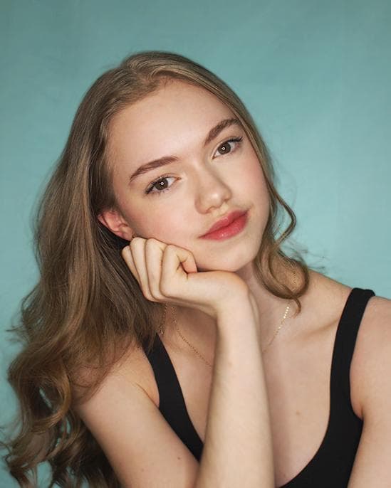 Oona Moon Frances