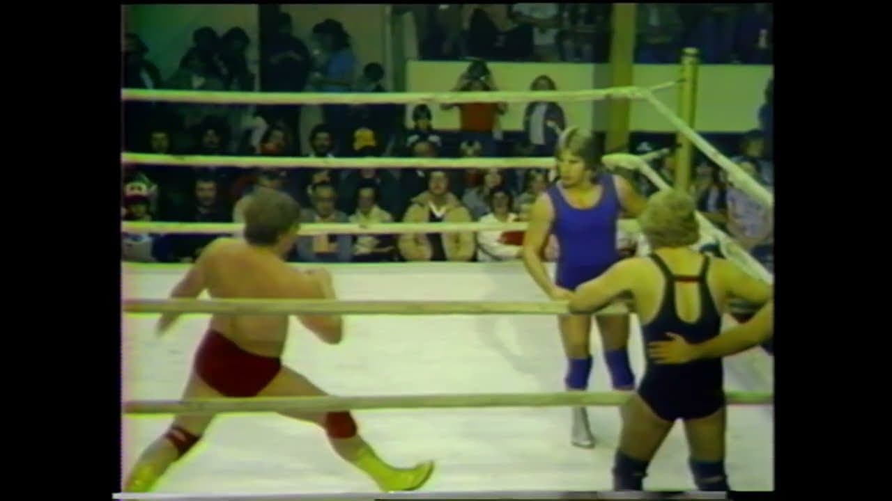 Stampede Wrestling - Davey Boy Smith teams w/ Hart Brothers 1982 (Full Match 1080p)
