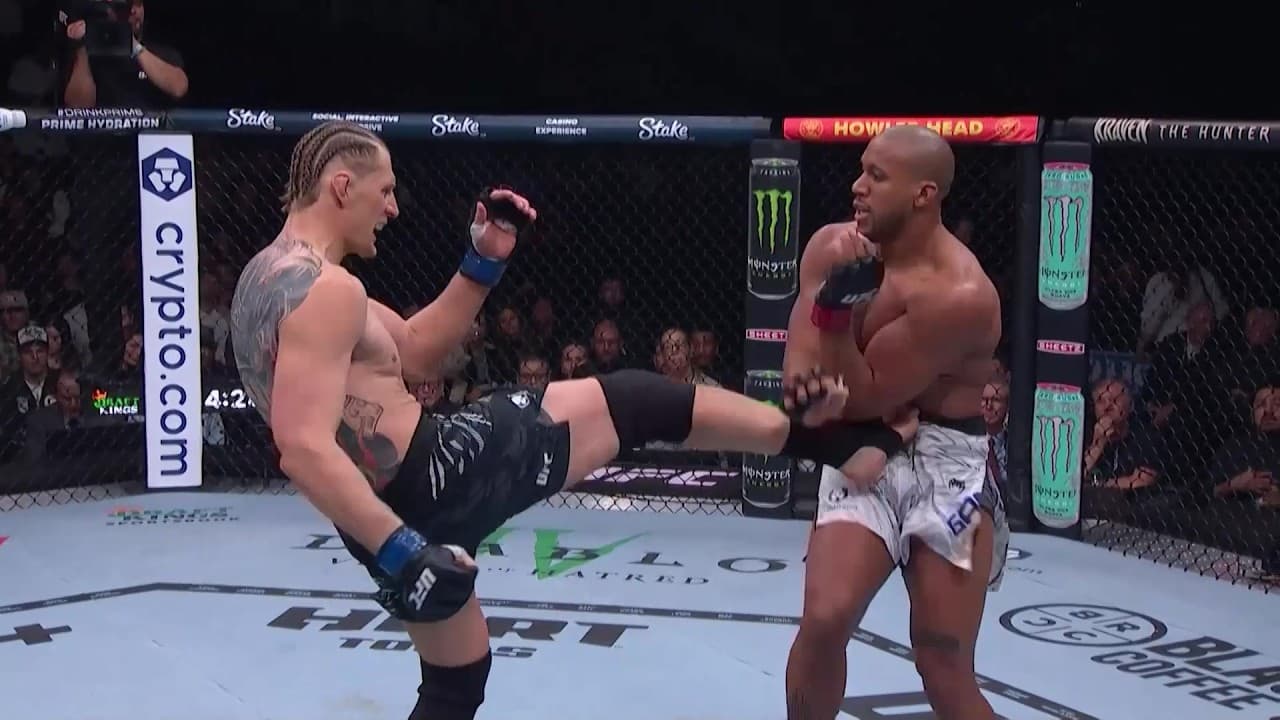 Александр Волков vs Сирил Ган 2 | Полный бой