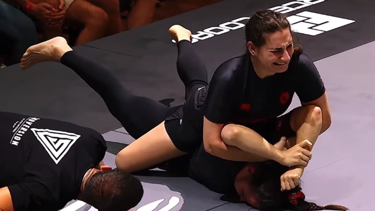 brutal BJJ women's fight