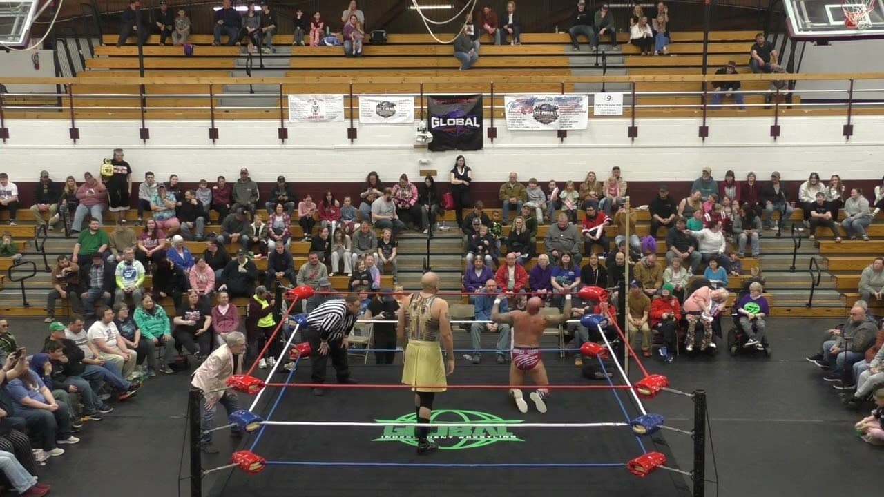 7-foot-Tall Giant Pharaoh vs Wesley Pipes @ Fight In The Dome in Harrington Maine