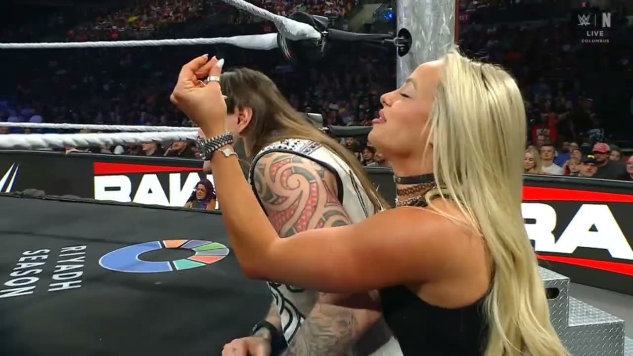 WWE RAW THE JUDGMENT DAY VS BAYLEY & LYRA VALKYRIA 05/25/26