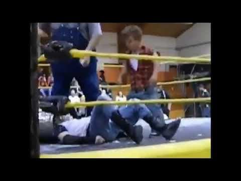 Midget & Giant Stink Face Wrestling Classic 3-foot midget & 7′ 4″ 600 lbs. Giant😂