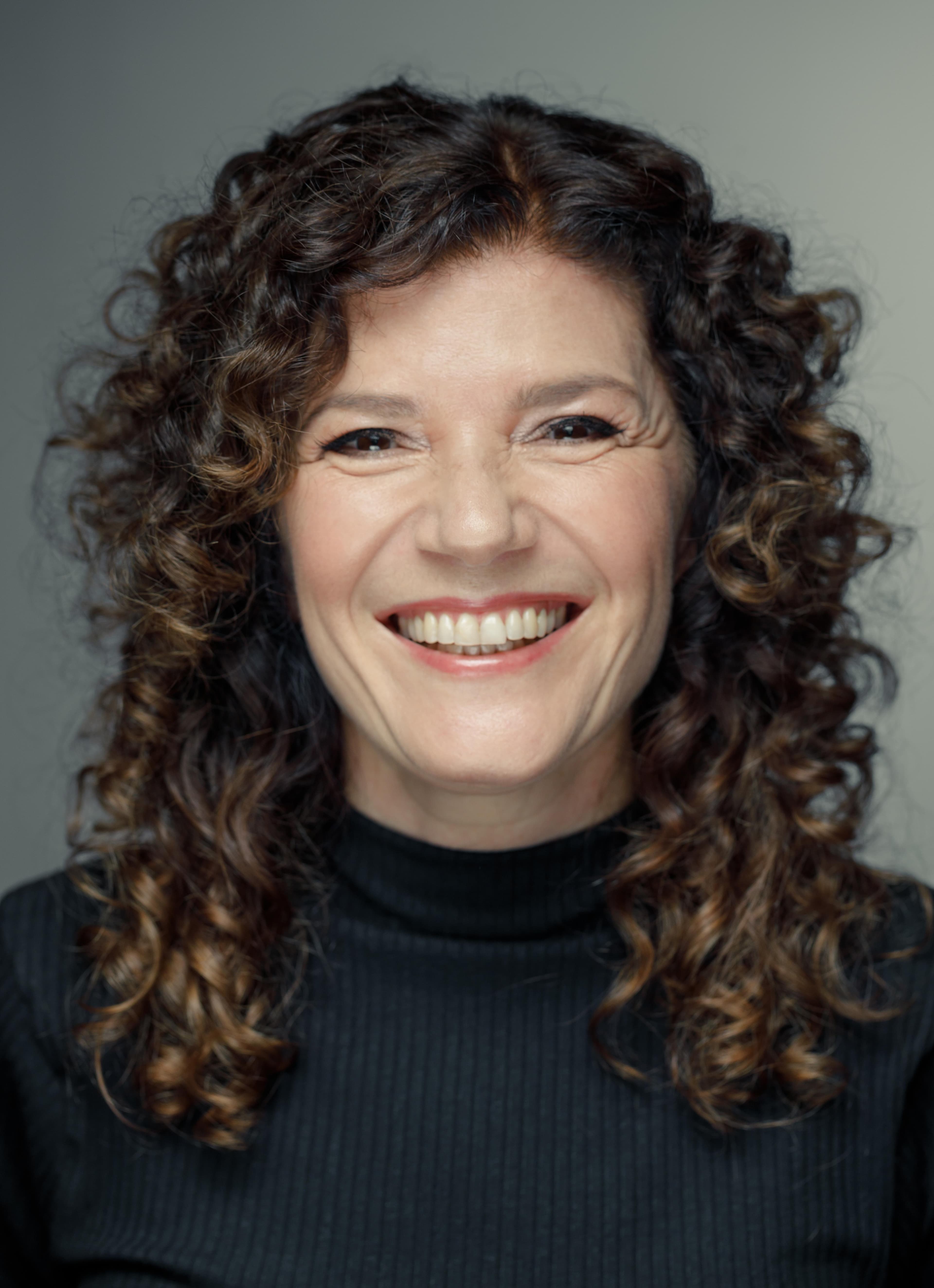 Dainara Toffoli