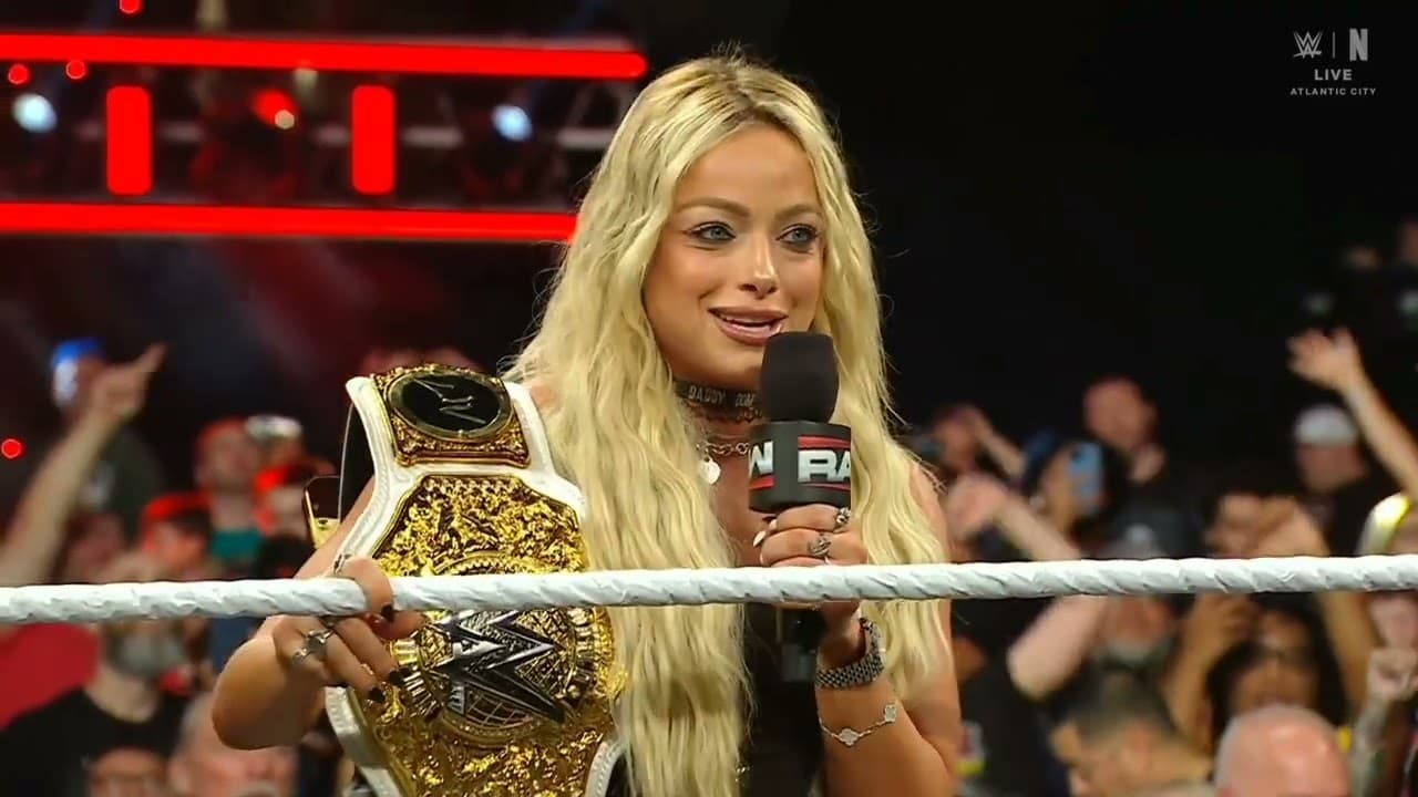 WWE RAW IYO SKY ENTRANCE 06/29/20
