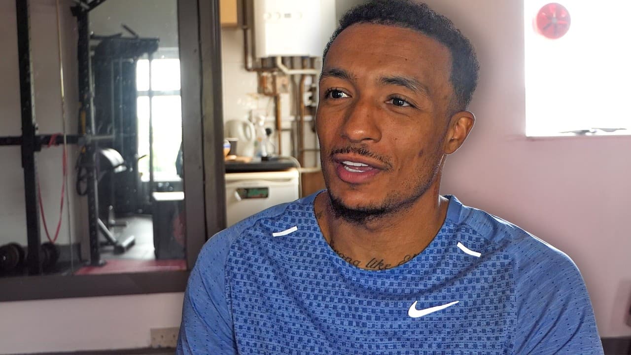 'HIT & RUN LOMACHENKO!'- Talented Zelfa Barret TARGETS TITLES on RETURN