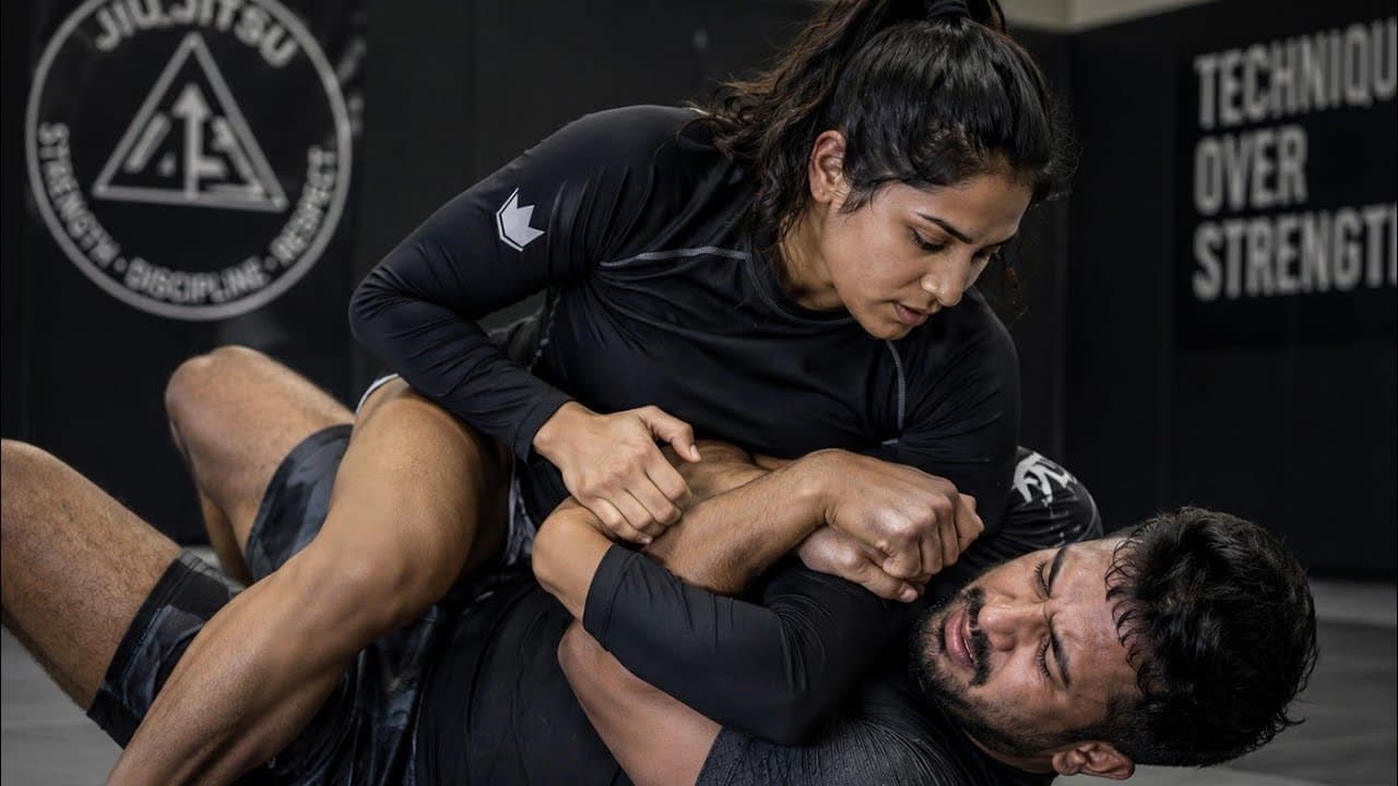 Girl vs Boy Grappling Showdown 😱🔥 | Strength vs Technique