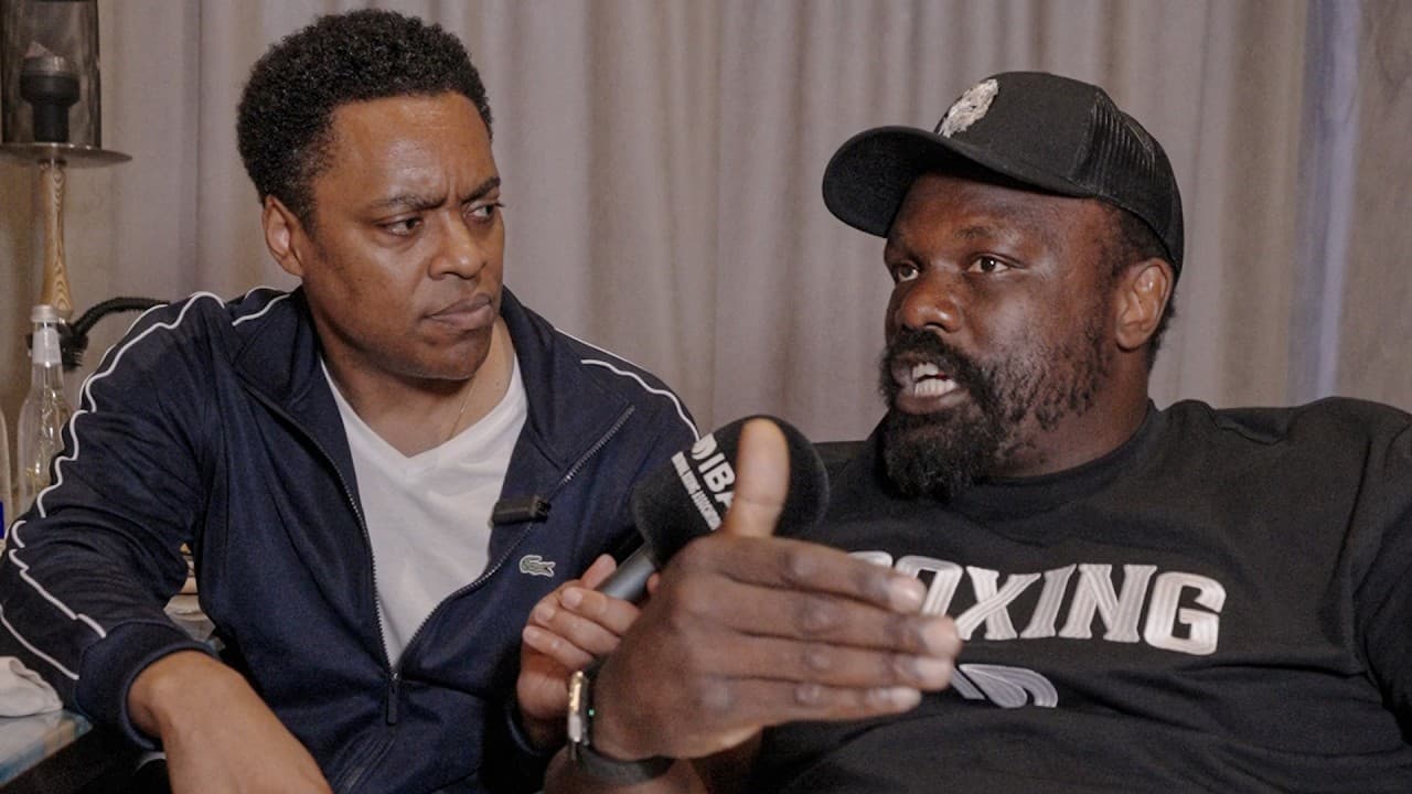 FURIOUS! Derek Chisora: "USYK IS A C***!!" Blasts the Heavyweight Devision!