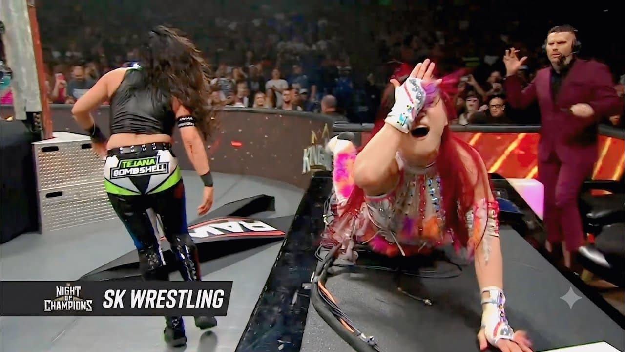 Iyo sky vs Raquel wwe woman wrestling #wwe #wrestlingfuture #livforever #livmorgan #wrestling