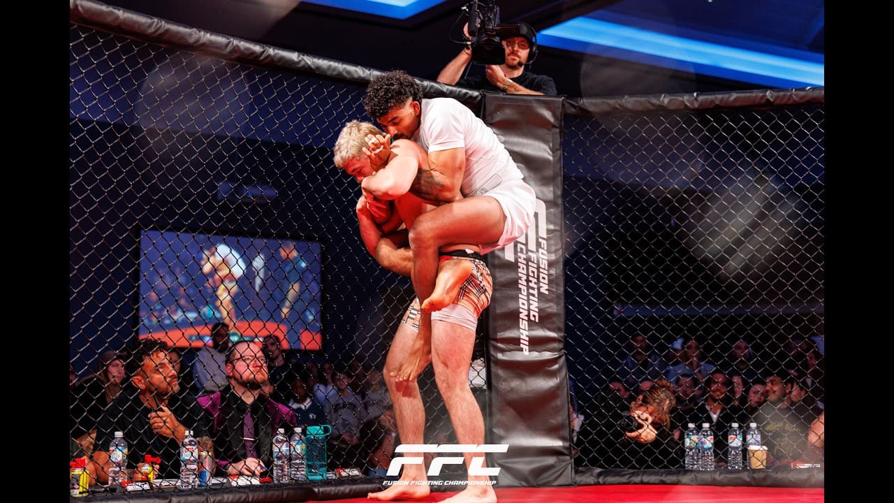 FFC Volume 12 Fight 15 | Marley Gleaves vs Milan Abraham | Brought to you by Moments Armoury