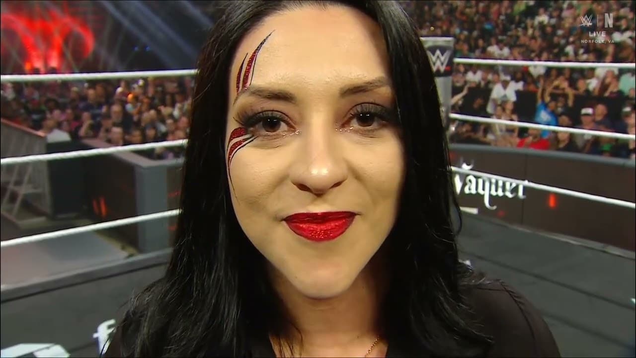 WWE RAW STEPHANIE VAQUER ENTRANCE 08/10/26