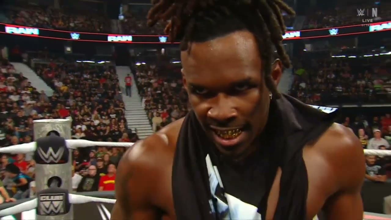 WWE RAW JE'VON EVANS VS BIG CASS 08/24/26