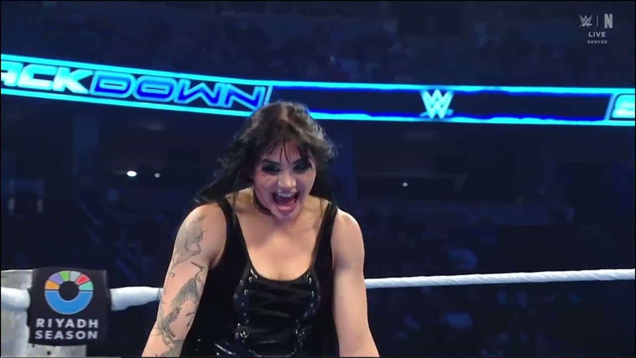 Tiffany Stratton Hits the Prettiest Moonsault - WWE SmackDown | Oct. 2, 2026