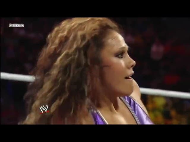 WWE Superstars: 4/19/2013 Natalya vs Tamina Snuka