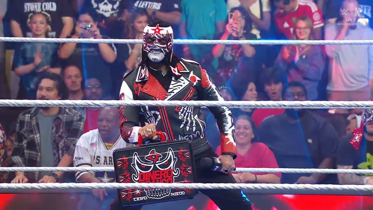 WWE RAW PENTA ENTRANCE 10/12/26
