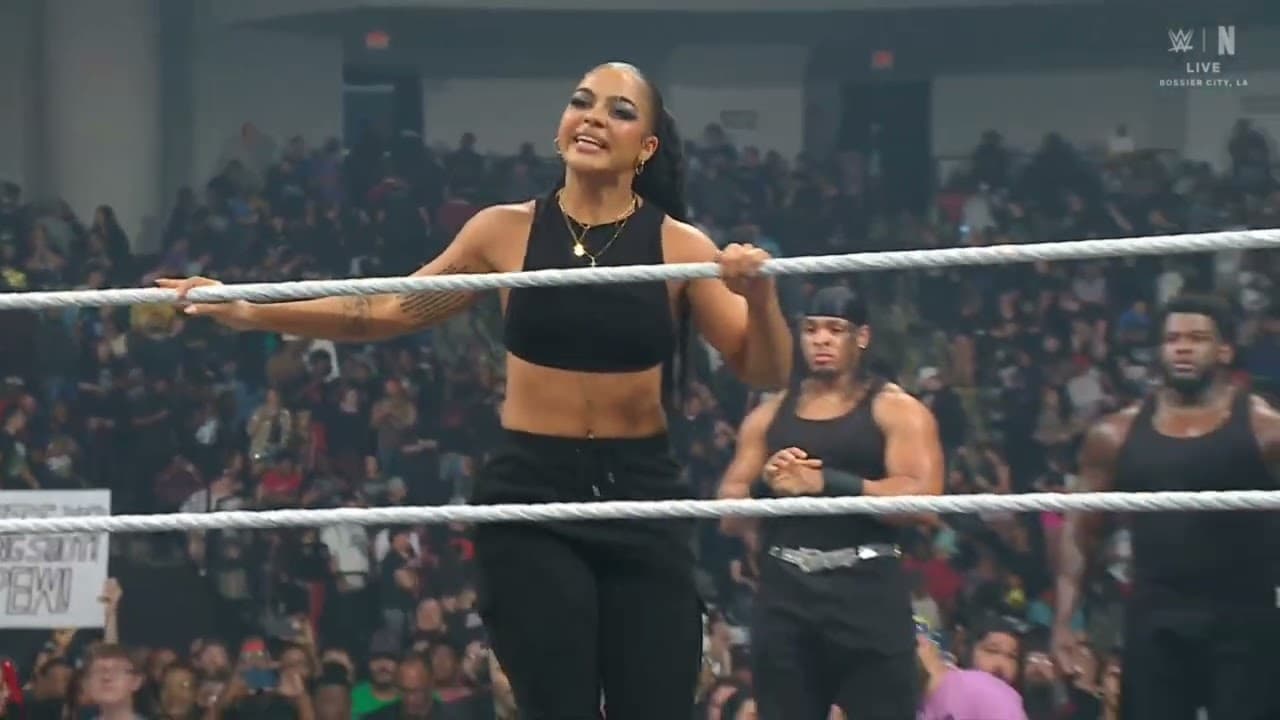 WWE RAW THE 946 VS THE BLOODLINE 10/12/26