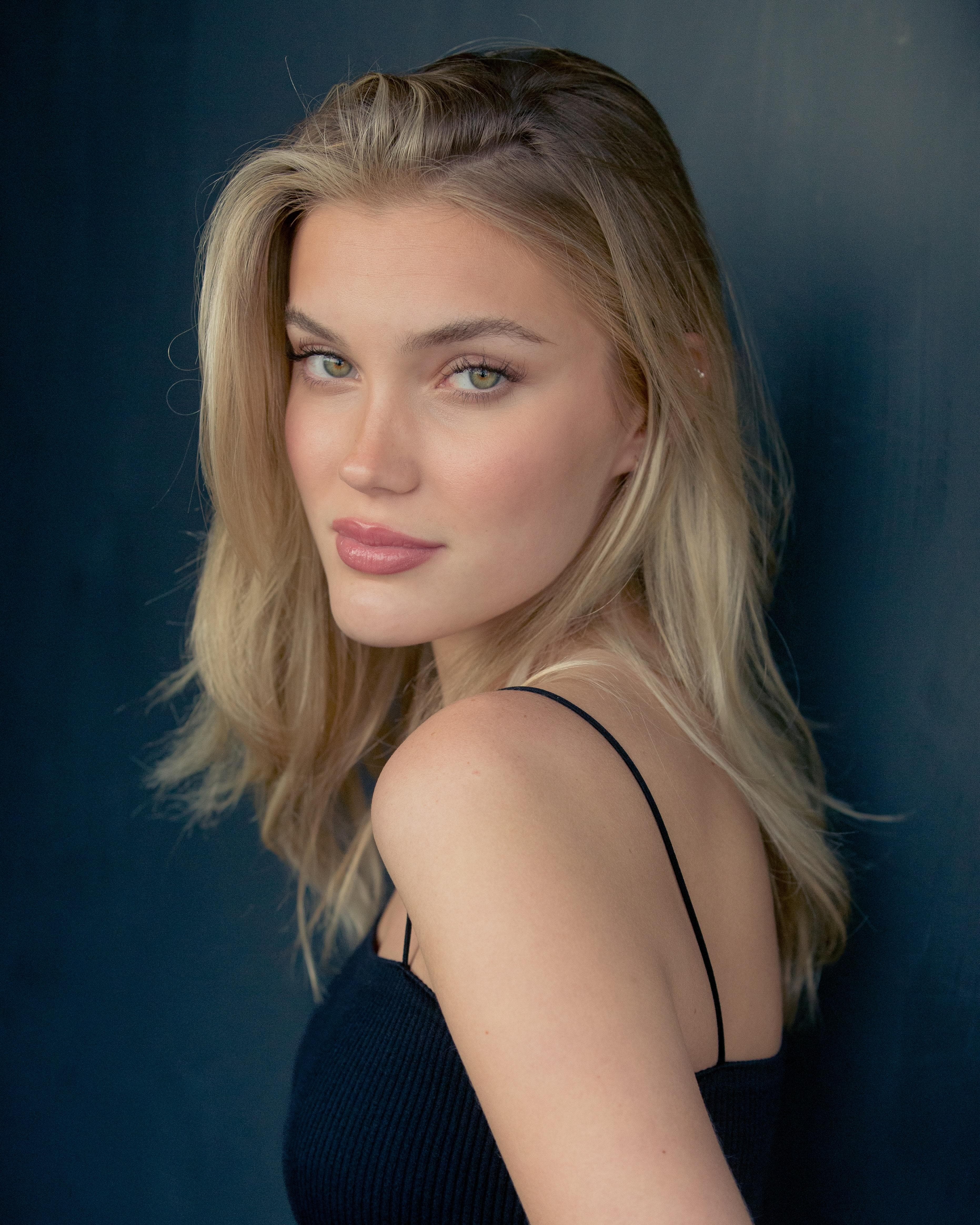 Mimi Slinger