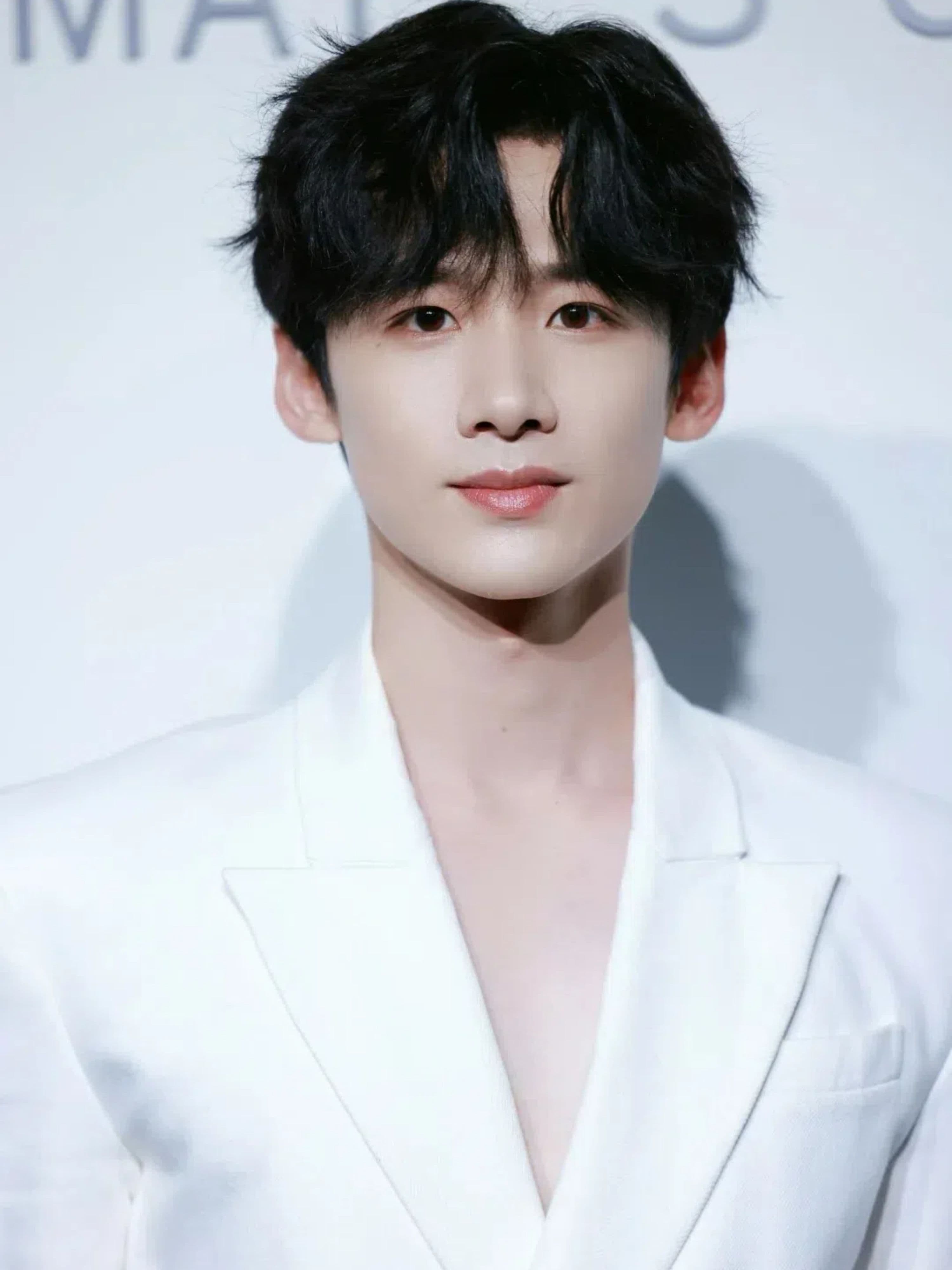Jingting Bai